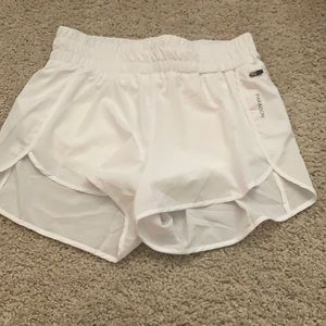 Paragon high rise shorts, NWOT, Medium